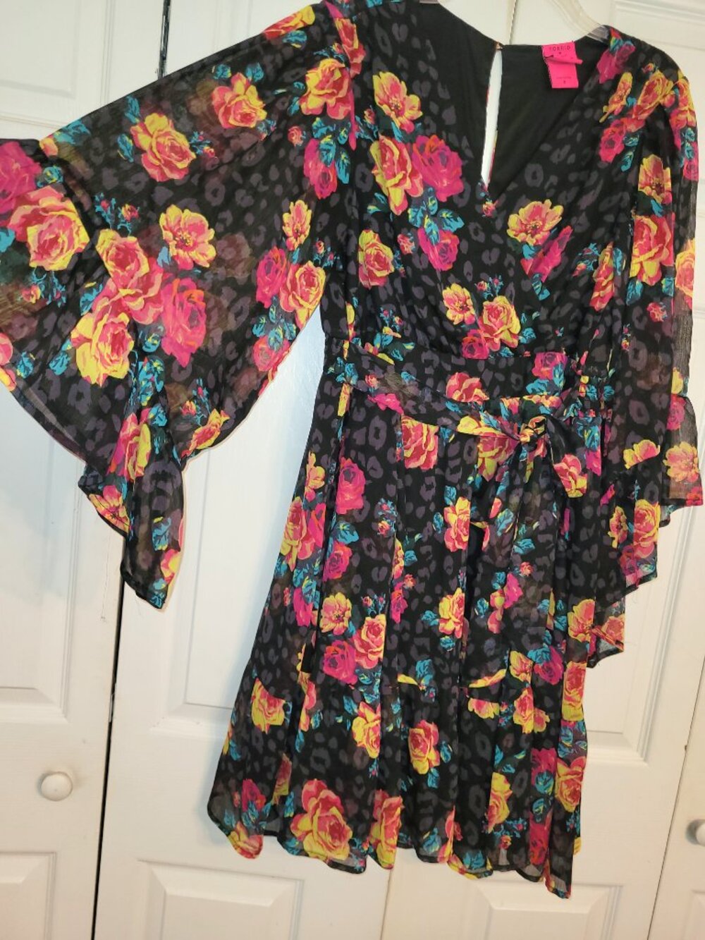 Torrid x Betsey Johnson Black Floral Leopard Crinkled Chiffon Mini Dress 0/L/12 - Picture 6 of 9